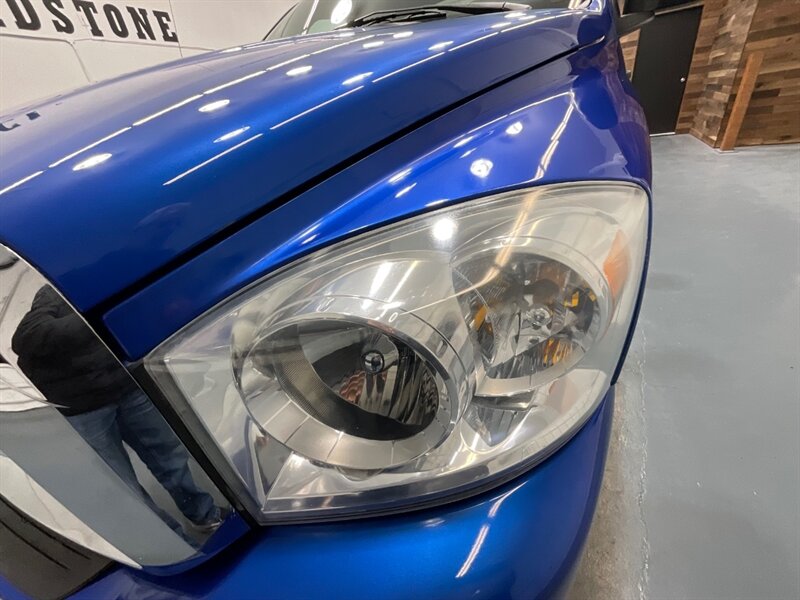 2007 Dodge Ram 1500 ST Regular Cab RWD / 4.7L V8 / 6-SPEED MANUAL  / SHORT BED / ZERO RUST / ONLY 55,000 MILES - Photo 26 - Gladstone, OR 97027