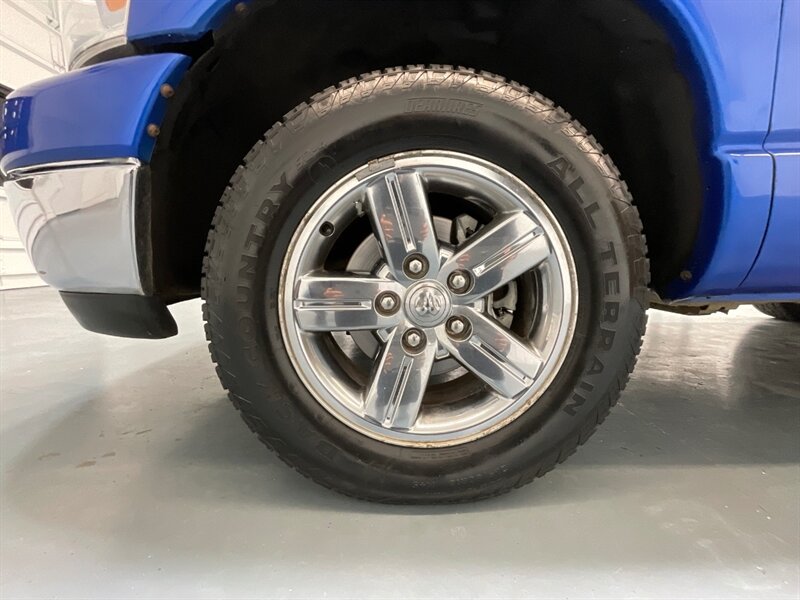 2007 Dodge Ram 1500 ST Regular Cab RWD / 4.7L V8 / 6-SPEED MANUAL  / SHORT BED / ZERO RUST / ONLY 55,000 MILES - Photo 23 - Gladstone, OR 97027