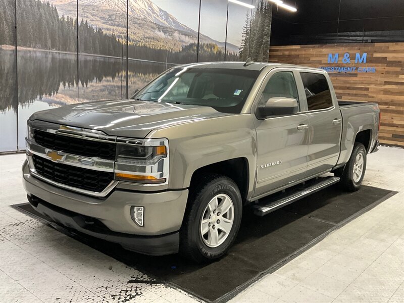 2017 Chevrolet Silverado 1500 LT Crew Cab 4X4 / 5.3L V8 / Backup Camera  /Rust Free Truck / Excel Cond - Photo 1 - Gladstone, OR 97027