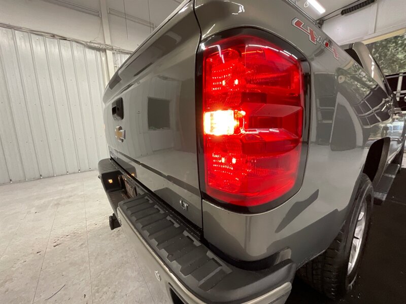 2017 Chevrolet Silverado 1500 LT Crew Cab 4X4 / 5.3L V8 / Backup Camera  /Rust Free Truck / Excel Cond - Photo 31 - Gladstone, OR 97027