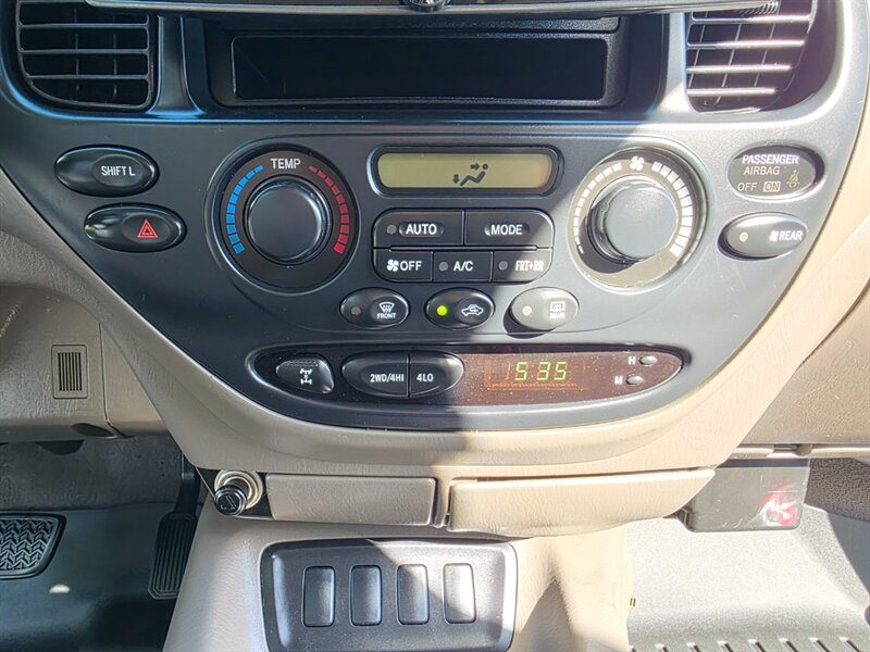 2005 Toyota Sequoia 4X4 TIMING BELT DONE V8 LEATHER SUNROOF NEW TIRES / 4.7L / 8-PASSENGER / CAMERA / HEATED SEATS / CLEAN - Photo 50 - Portland, OR 97217