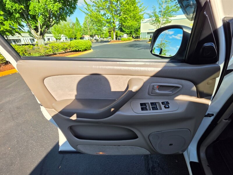 2005 Toyota Sequoia 4X4 TIMING BELT DONE V8 LEATHER SUNROOF NEW TIRES / 4.7L / 8-PASSENGER / CAMERA / HEATED SEATS / CLEAN - Photo 43 - Portland, OR 97217