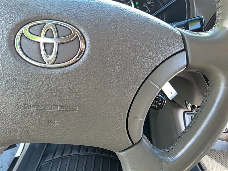 2005 Toyota Sequoia 4X4 TIMING BELT DONE V8 LEATHER SUNROOF NEW TIRES / 4.7L / 8-PASSENGER / CAMERA / HEATED SEATS / CLEAN - Photo 34 - Portland, OR 97217