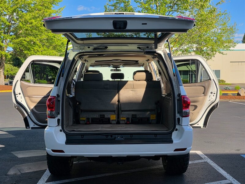 2005 Toyota Sequoia 4X4 TIMING BELT DONE V8 LEATHER SUNROOF NEW TIRES / 4.7L / 8-PASSENGER / CAMERA / HEATED SEATS / CLEAN - Photo 31 - Portland, OR 97217