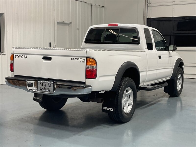 2003 Toyota Tacoma SR5 Xtra Cab 4X4 /2.7 L 4CYL /98000 MILES 1-owner  / ZERO RUST - Photo 10 - Gladstone, OR 97027