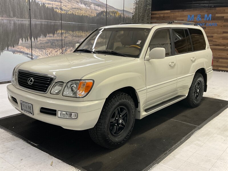 2002 Lexus LX 470 Sport Utility 4WD / 3RD ROW / NEW WHEELS TIRES  / Leather & Heated seats / Sunroof / Navigation / TIMING BELT SERVICE ALREADY DONE / 133,000 MILES - Photo 31 - Gladstone, OR 97027