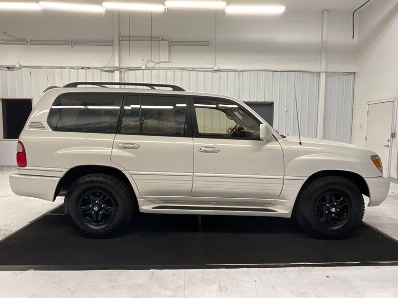 2002 Lexus LX 470 Sport Utility 4WD / 3RD ROW / NEW WHEELS TIRES  / Leather & Heated seats / Sunroof / Navigation / TIMING BELT SERVICE ALREADY DONE / 133,000 MILES - Photo 4 - Gladstone, OR 97027