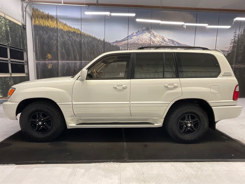 2002 Lexus LX 470 Sport Utility 4WD / 3RD ROW / NEW WHEELS TIRES  / Leather & Heated seats / Sunroof / Navigation / TIMING BELT SERVICE ALREADY DONE / 133,000 MILES - Photo 3 - Gladstone, OR 97027