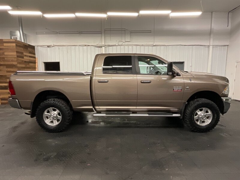 2010 Dodge Ram Pickup 2500 SLT  1-OWNER LOCAL OREGON TRUCK / BRAND NEW TIRES / RUST FREE / SHARP & CLEAN!! - Photo 4 - Gladstone, OR 97027