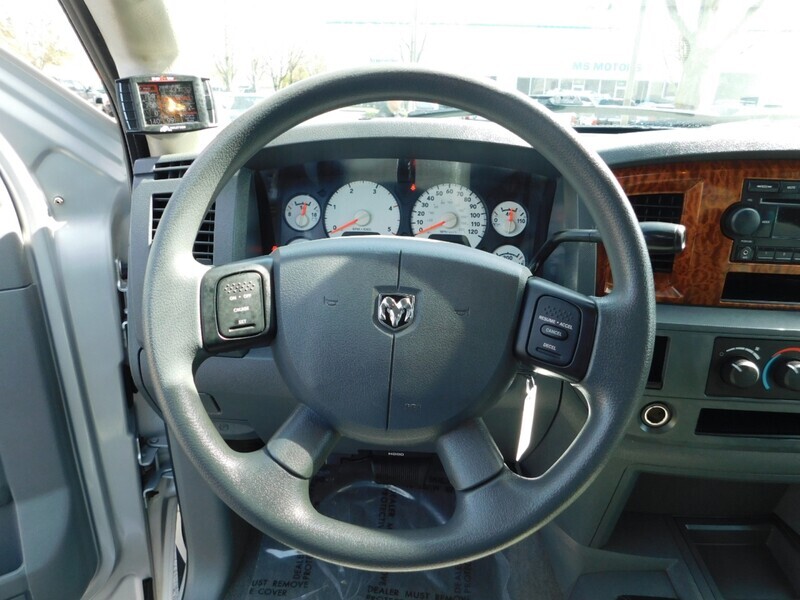 2006 Dodge Ram 2500 SLT 4X4 5.9L CUMMINS DIESEL / NEW TIRES /LOW MILES   - Photo 36 - Portland, OR 97217