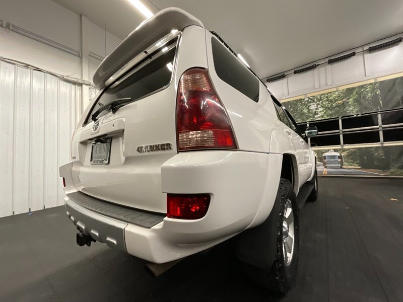 2004 Toyota 4Runner SR5 Sport Utility 4X4 / V6 / DIFF LOCK / NEW TIRES  LOCAL OREGON SUV / RUST FREE / BRAND NEW TIRES - Photo 11 - Gladstone, OR 97027