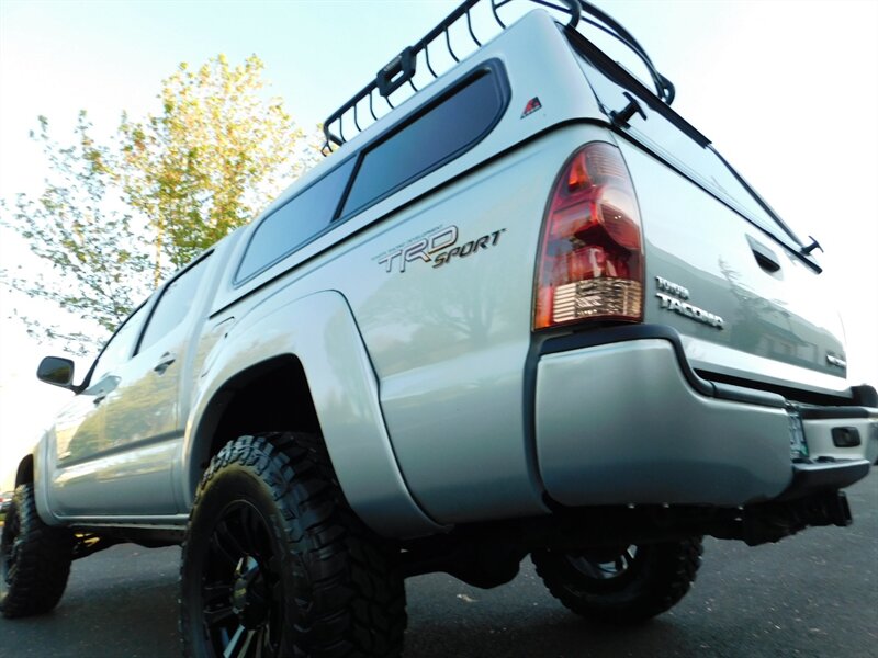 2005 Toyota Tacoma V6 SR5 TRD SPORT 4X4 / 6-SPEED / 1-OWNER / LIFTED   - Photo 11 - Portland, OR 97217