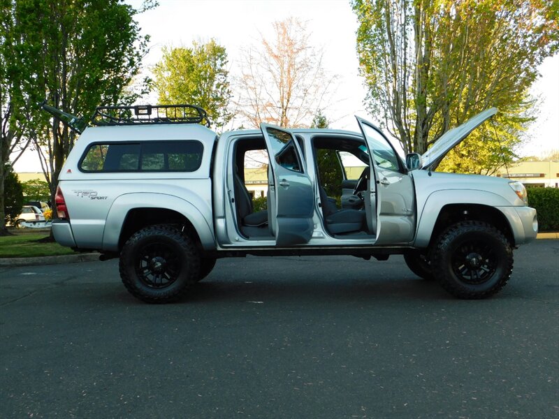 2005 Toyota Tacoma V6 SR5 TRD SPORT 4X4 / 6-SPEED / 1-OWNER / LIFTED   - Photo 30 - Portland, OR 97217