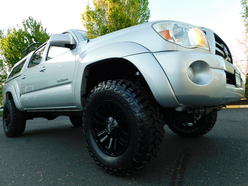 2005 Toyota Tacoma V6 SR5 TRD SPORT 4X4 / 6-SPEED / 1-OWNER / LIFTED   - Photo 10 - Portland, OR 97217