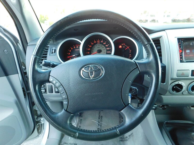 2005 Toyota Tacoma V6 SR5 TRD SPORT 4X4 / 6-SPEED / 1-OWNER / LIFTED   - Photo 36 - Portland, OR 97217