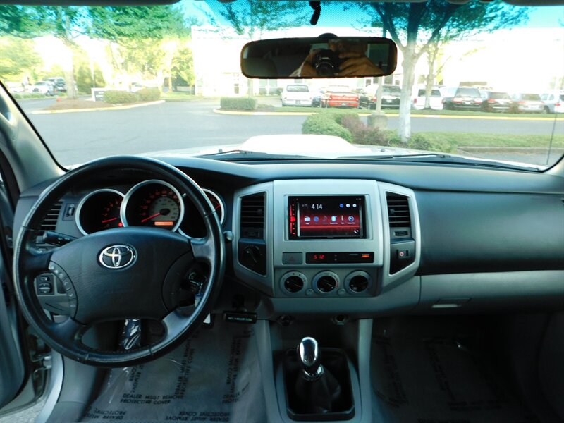 2005 Toyota Tacoma V6 SR5 TRD SPORT 4X4 / 6-SPEED / 1-OWNER / LIFTED   - Photo 35 - Portland, OR 97217