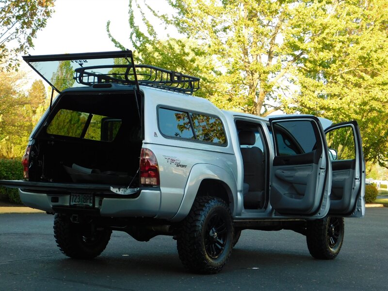 2005 Toyota Tacoma V6 SR5 TRD SPORT 4X4 / 6-SPEED / 1-OWNER / LIFTED   - Photo 29 - Portland, OR 97217