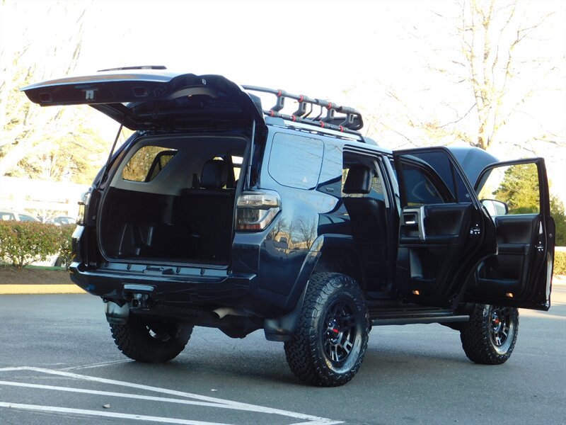 2019 Toyota 4Runner SR5 TRD UPGRADE / 4X4 / Leather / LIFTED LIFTED   - Photo 28 - Portland, OR 97217