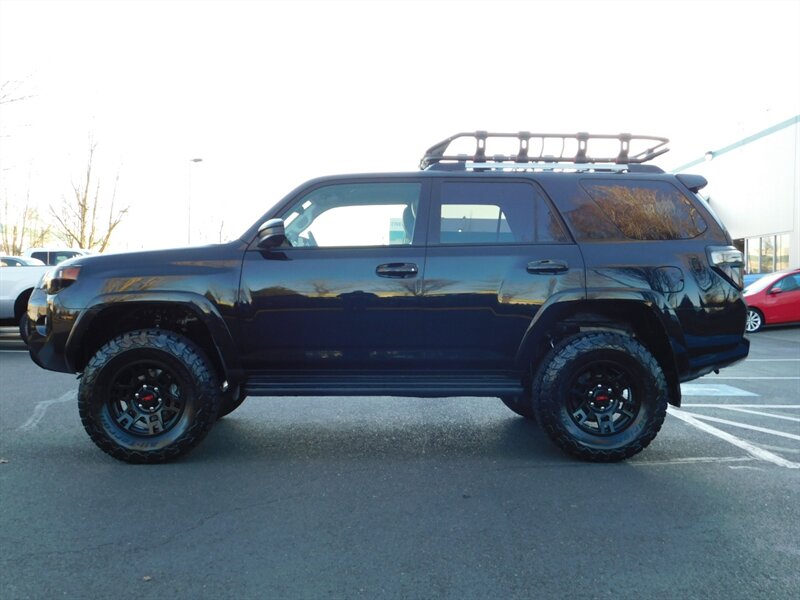 2019 Toyota 4Runner SR5 TRD UPGRADE / 4X4 / Leather / LIFTED LIFTED   - Photo 3 - Portland, OR 97217