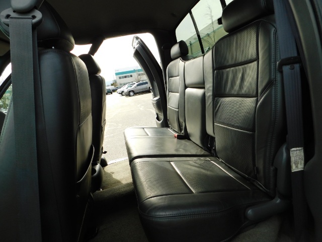 2003 Toyota Tundra SR5 4dr Access Cab / T3 Special Edition/ 66K MILES   - Photo 15 - Portland, OR 97217