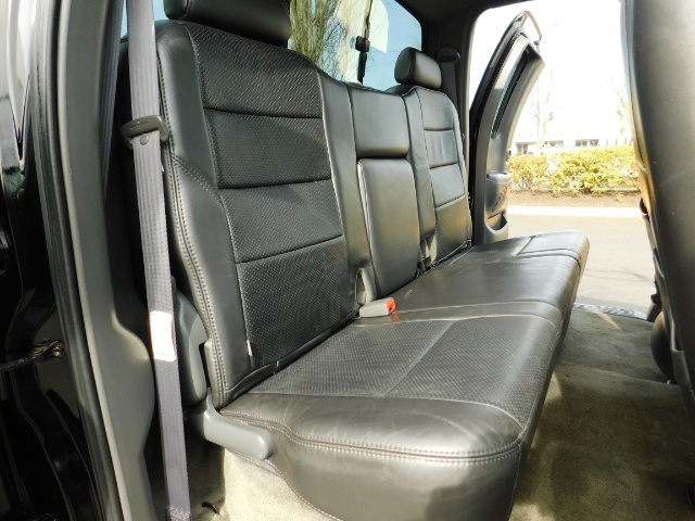 2003 Toyota Tundra SR5 4dr Access Cab / T3 Special Edition/ 66K MILES   - Photo 16 - Portland, OR 97217