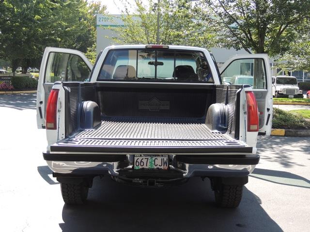 1997 GMC Sierra 2500 Heavy Duty 4X4 / Extended Cab / V8 / Long Bed   - Photo 12 - Portland, OR 97217