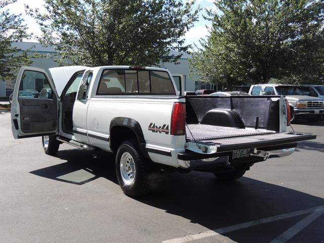 1997 GMC Sierra 2500 Heavy Duty 4X4 / Extended Cab / V8 / Long Bed   - Photo 11 - Portland, OR 97217