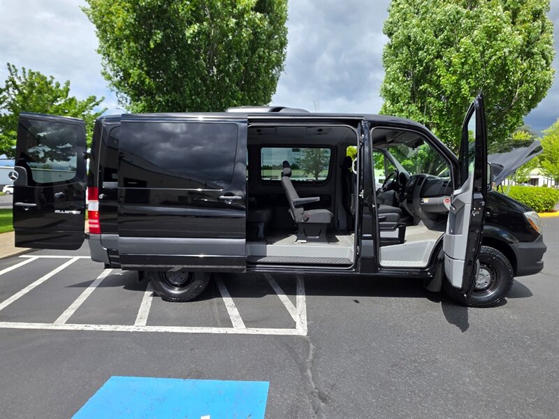 2016 Mercedes-Benz Sprinter Turbo Diesel 12-Passenger Roof Top A/C New Tires / 144 " WB / Excellent Condition - Photo 24 - Portland, OR 97217