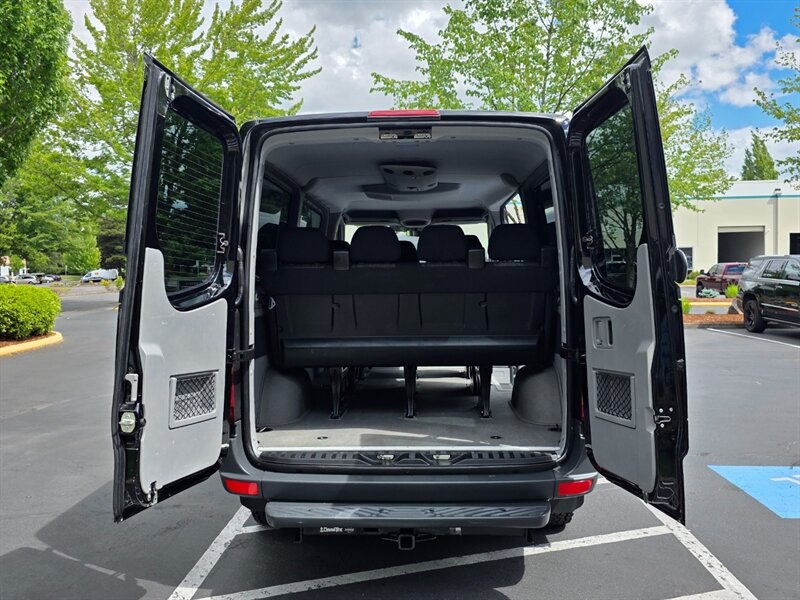 2016 Mercedes-Benz Sprinter Turbo Diesel 12-Passenger Roof Top A/C New Tires / 144 " WB / Excellent Condition - Photo 30 - Portland, OR 97217