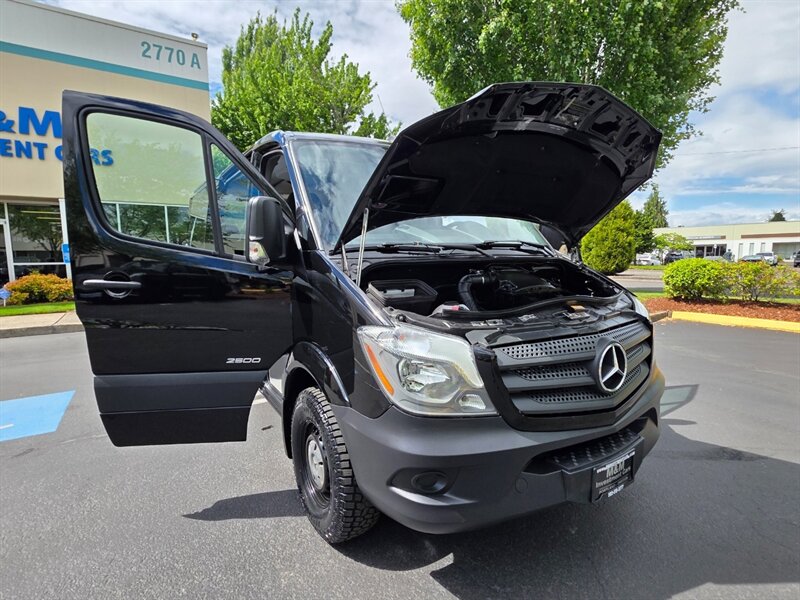 2016 Mercedes-Benz Sprinter Turbo Diesel 12-Passenger Roof Top A/C New Tires / 144 " WB / Excellent Condition - Photo 26 - Portland, OR 97217