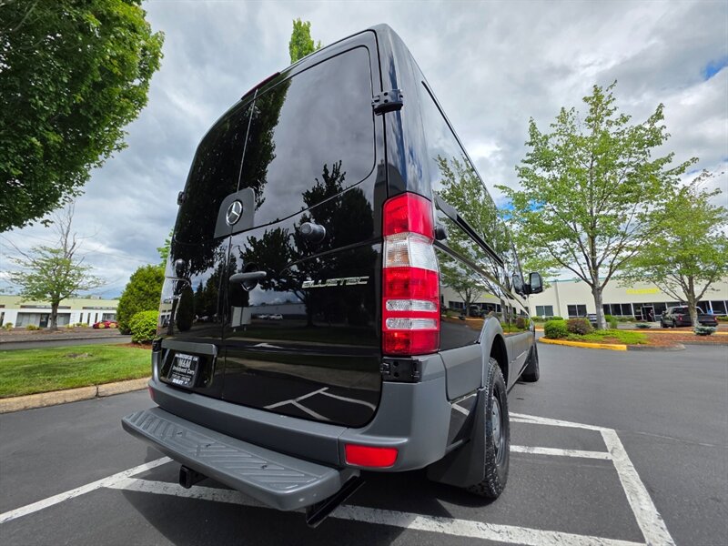 2016 Mercedes-Benz Sprinter Turbo Diesel 12-Passenger Roof Top A/C New Tires / 144 " WB / Excellent Condition - Photo 11 - Portland, OR 97217