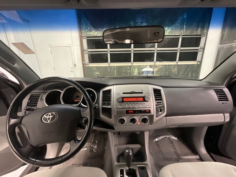 2005 Toyota Tacoma SR5 Access Cab 4-Door/2WD/ 2.7L 4CYL / LOCAL TRUCK  / RUST FREE / Excellent condition / 130,000 MILES - Photo 18 - Gladstone, OR 97027