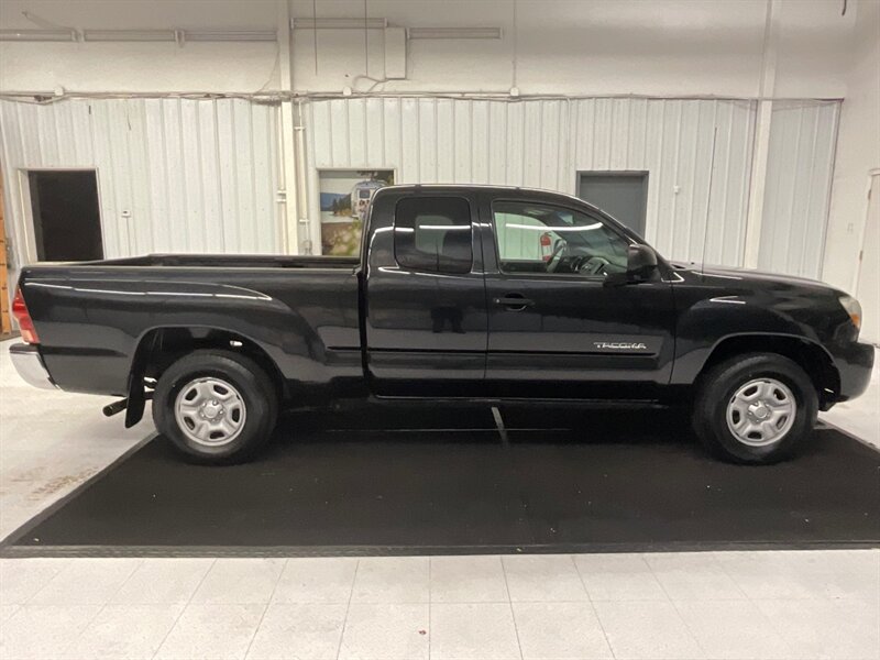 2005 Toyota Tacoma SR5 Access Cab 4-Door/2WD/ 2.7L 4CYL / LOCAL TRUCK  / RUST FREE / Excellent condition / 130,000 MILES - Photo 4 - Gladstone, OR 97027