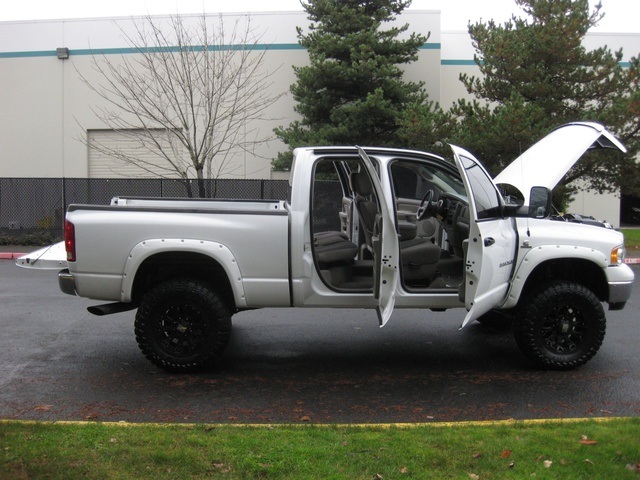 2003 Dodge Ram 2500 SLT 4X4 QuadCab / 5.9L CUMMINS Diesel / LIFTED   - Photo 14 - Portland, OR 97217