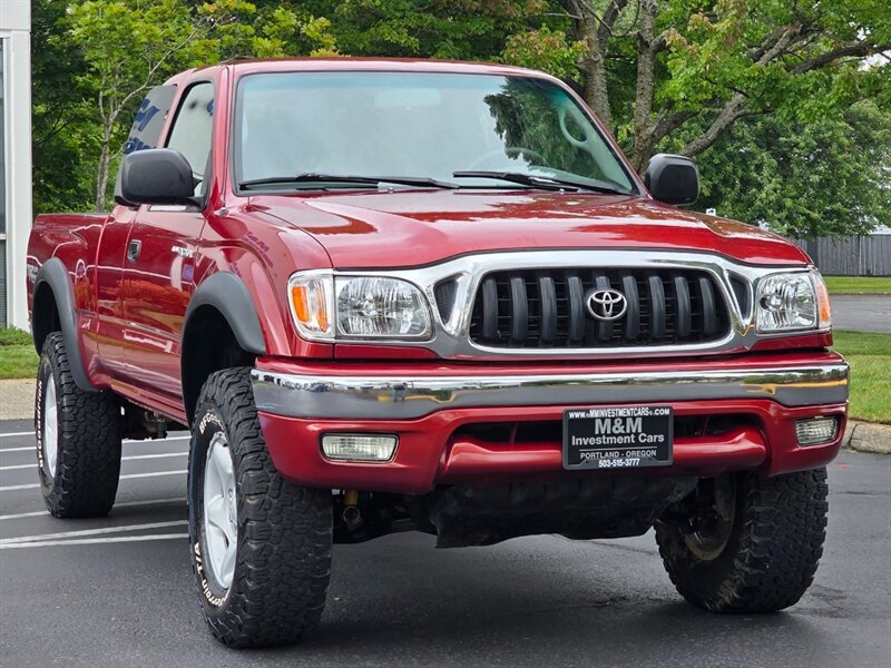2004 Toyota Tacoma 4X4 DIFF LOCK / TRD / 5 SPEED / NEW TIMING BELT  / 3.4L V6 / E-LOCKER / OFF ROAD PKG / MANUAL TRANSMISSION / BF GOODRICH TIRES / LIFTED - Photo 2 - Portland, OR 97217