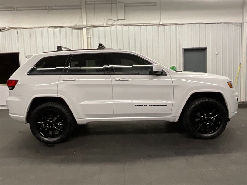 2019 Jeep Grand Cherokee Altitude 4X4 / Heate   - Photo 4 - Gladstone, OR 97027