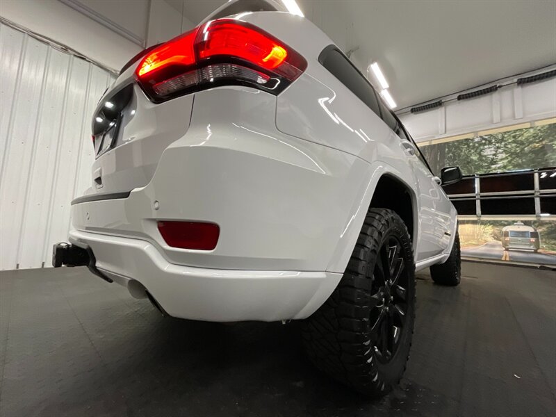 2019 Jeep Grand Cherokee Altitude 4X4 / Heate   - Photo 11 - Gladstone, OR 97027