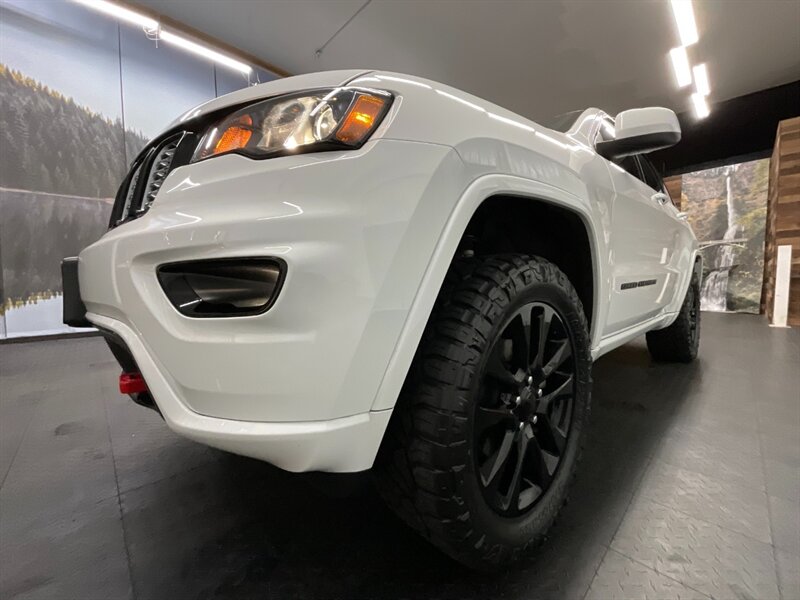 2019 Jeep Grand Cherokee Altitude 4X4 / Heate   - Photo 9 - Gladstone, OR 97027