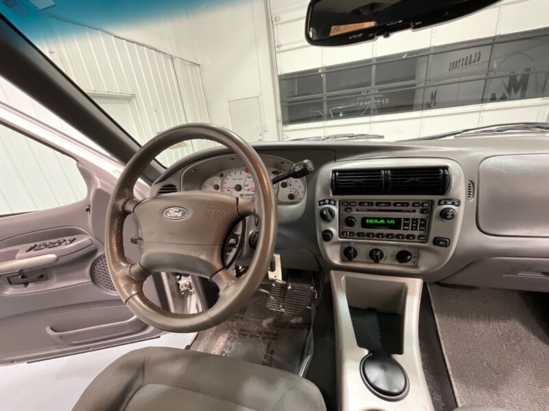 2002 Ford Explorer Sport Trac Crew Cab Pickup 4X4 / 6Cyl / 1-OWNER / 94K MILES / SUNROOF / BRAND NEW TIRES / Towing Pkg / LOCAL OREGON SUV / ZERO RUST - Photo 20 - Gladstone, OR 97027