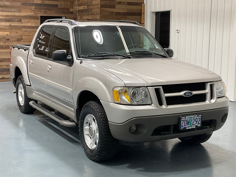 2002 Ford Explorer Sport Trac Crew Cab Pickup 4X4 / 6Cyl / 1-OWNER / 94K MILES / SUNROOF / BRAND NEW TIRES / Towing Pkg / LOCAL OREGON SUV / ZERO RUST - Photo 2 - Gladstone, OR 97027