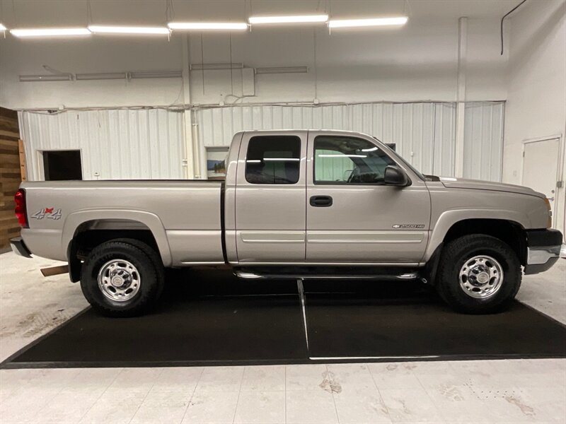 2005 Chevrolet Silverado 2500 LS 4Dr Extended Cab 4X4 / 6.0L V8 / 68,000 MILES  / BRAND NEW TIRES / LOCAL TRUCK / RUST FREE - Photo 4 - Gladstone, OR 97027