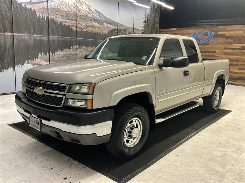 2005 Chevrolet Silverado 2500 LS 4Dr Extended Cab 4X4 / 6.0L V8 / 68,000 MILES  / BRAND NEW TIRES / LOCAL TRUCK / RUST FREE - Photo 1 - Gladstone, OR 97027