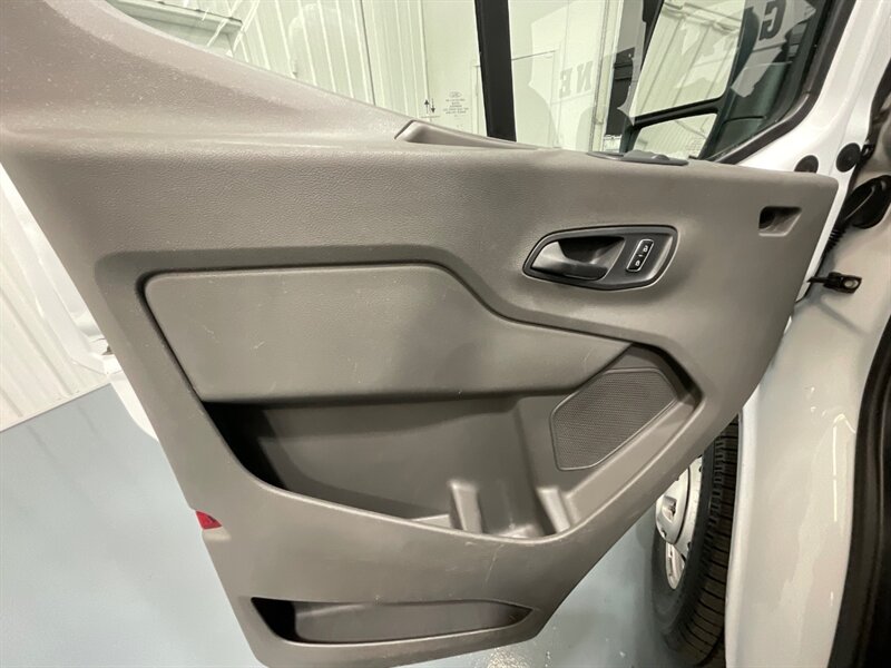 2023 Ford Transit 250 CARGO VAN LWB HIGHROOF / ALL WHEEL DRIVE / Backup Camera / Leather seats / BRAND NEW TIRES / 148inc WB HIGHROOF - Photo 31 - Gladstone, OR 97027