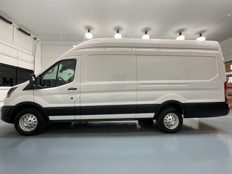 2023 Ford Transit 250 CARGO VAN LWB HIGHROOF / ALL WHEEL DRIVE / Backup Camera / Leather seats / BRAND NEW TIRES / 148inc WB HIGHROOF - Photo 3 - Gladstone, OR 97027