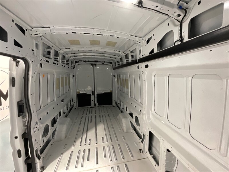 2023 Ford Transit 250 CARGO VAN LWB HIGHROOF / ALL WHEEL DRIVE / Backup Camera / Leather seats / BRAND NEW TIRES / 148inc WB HIGHROOF - Photo 11 - Gladstone, OR 97027