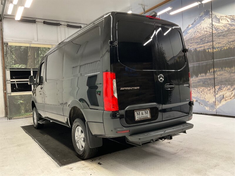 2020 Mercedes-Benz Sprinter 2500 CARGO VAN 4X4 / 3.0L DIESEL / 11,000 MILES  / 1-OWNER / Navi & Leather - Photo 54 - Gladstone, OR 97027