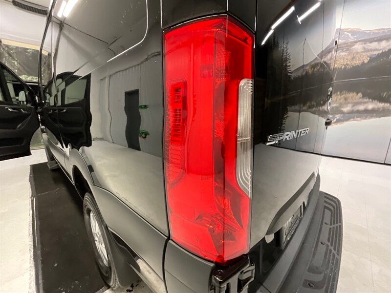 2020 Mercedes-Benz Sprinter 2500 CARGO VAN 4X4 / 3.0L DIESEL / 11,000 MILES  / 1-OWNER / Navi & Leather - Photo 27 - Gladstone, OR 97027