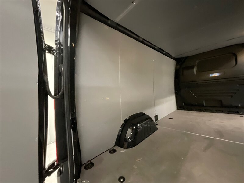 2020 Mercedes-Benz Sprinter 2500 CARGO VAN 4X4 / 3.0L DIESEL / 11,000 MILES  / 1-OWNER / Navi & Leather - Photo 50 - Gladstone, OR 97027