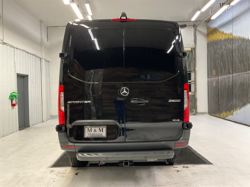 2020 Mercedes-Benz Sprinter 2500 CARGO VAN 4X4 / 3.0L DIESEL / 11,000 MILES  / 1-OWNER / Navi & Leather - Photo 6 - Gladstone, OR 97027