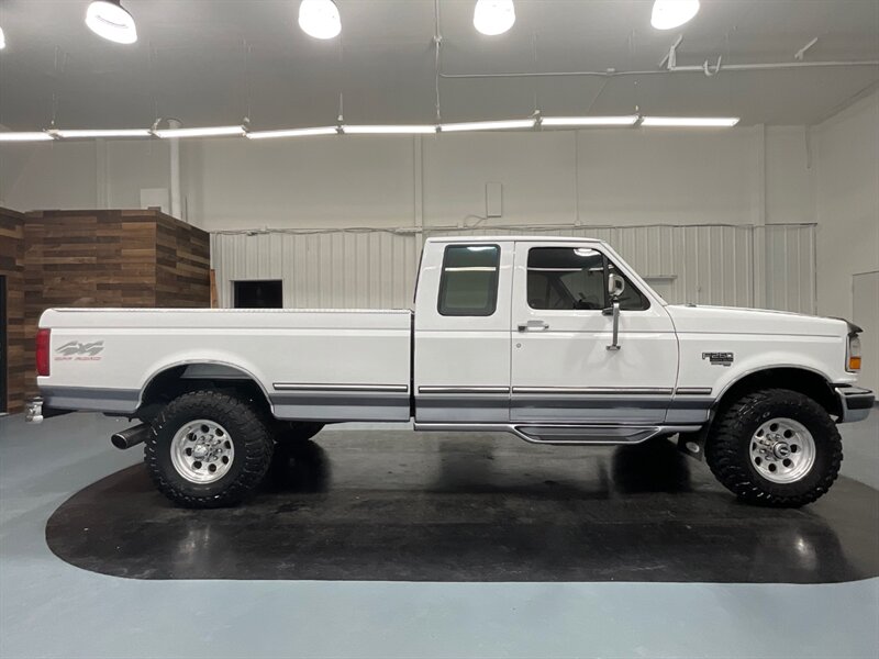 1997 Ford F-250 XLT 4X4 / 7.3L DIESEL /LOCAL RUST FREE/ 133K MILES  / SUPER CLEAN TRUCK - Photo 4 - Gladstone, OR 97027